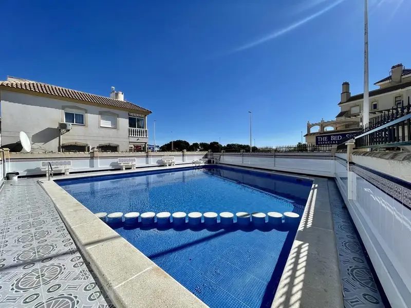 Apartamento 2 Dormitorios La Zenia Orihuela Costa