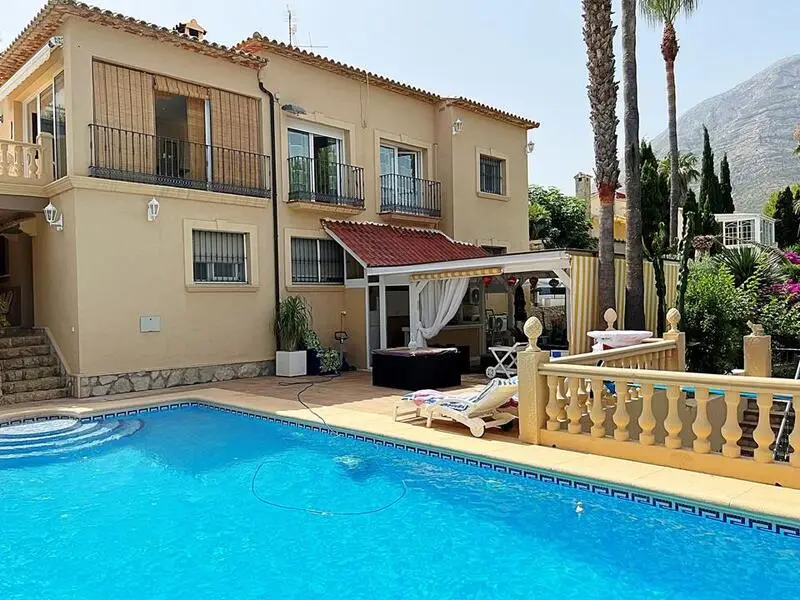Villa 7 Dormitorios Denia Piscina XXL Vistas Espectaculares