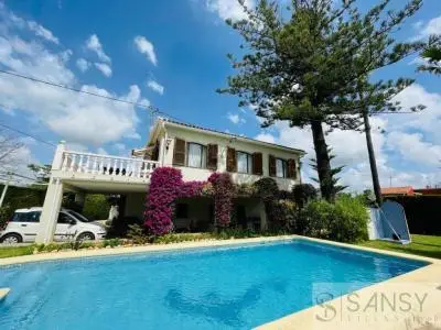 Casa Chalet en Venta Pedreguer 7 Dormitorios Piscina