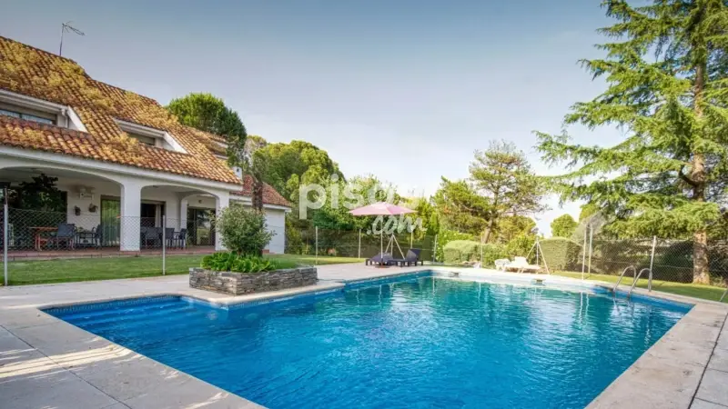 Chalet en Las Lomas Boadilla del Monte con Piscina y Sauna