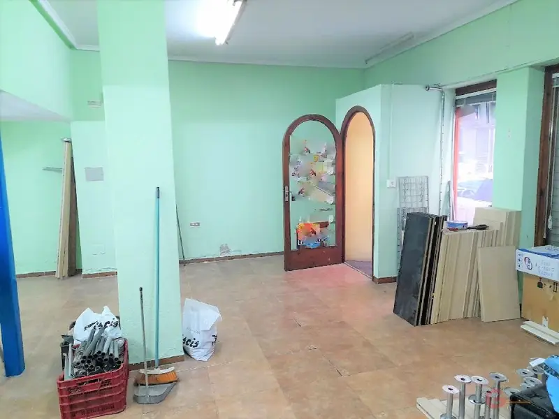 Venta Local Comercial 3 Dormitorios Motril