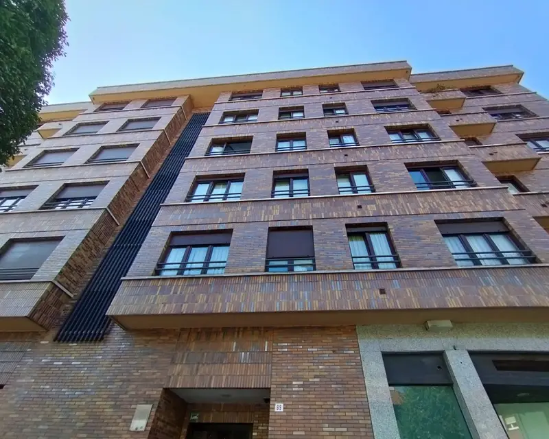 Local en Venta en Gij
ón 203.95 m²
