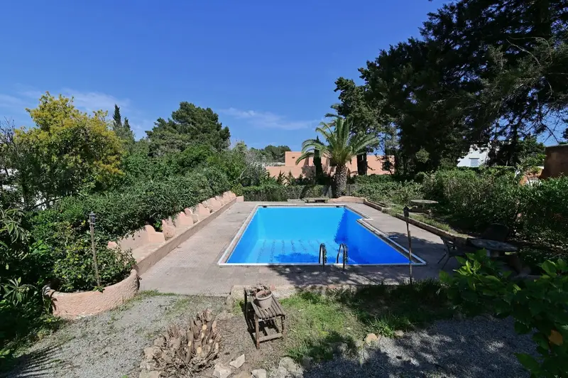 Chalet en venta en La Siesta cerca de Santa Eulalia Ibiza