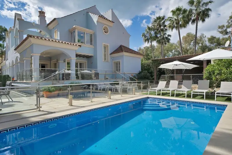 Villa de Lujo en Puerto Banus 7 Dormitorios Piscina Privada
