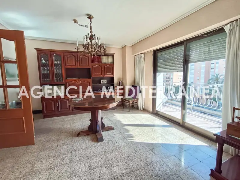 Piso en venta en Valencia ciudad En Corts 109m2 3 habitaciones