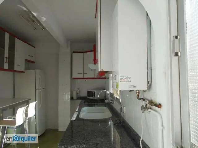 Piso 4 habitaciones cerca Universidades Valencia
