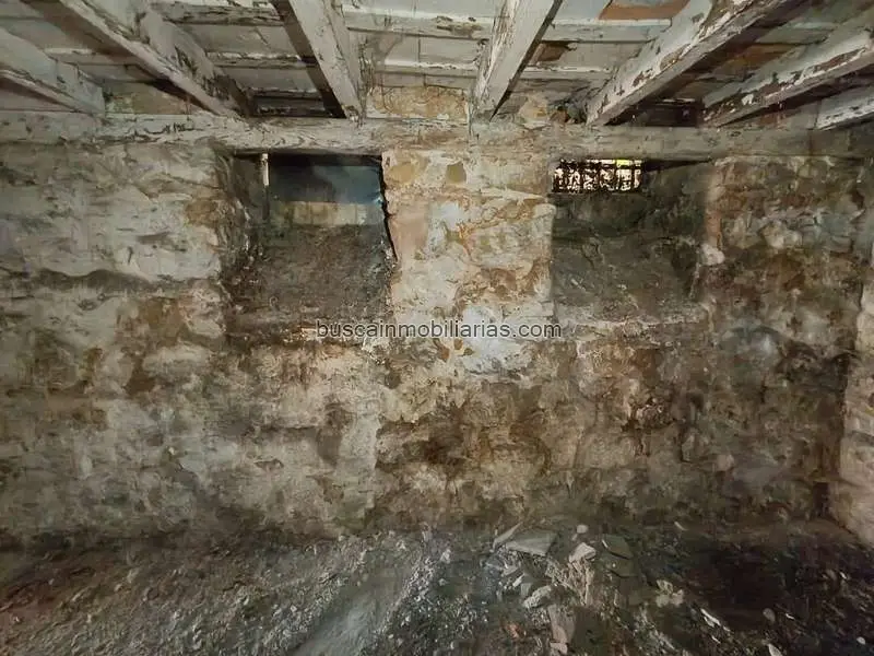 Nave Industrial en Jaén con Sótano - Almacén 97m²