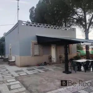 Chalet con Piscina y Zona de Ocio en Mérida