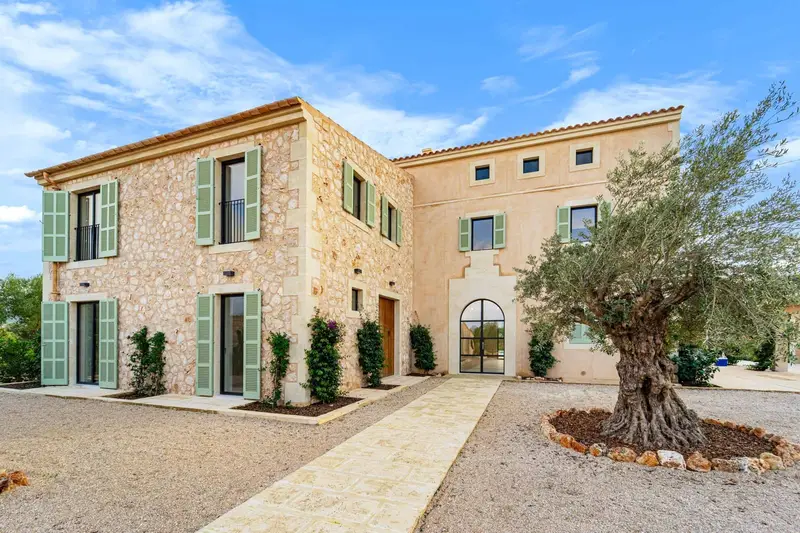Finca Moderna en Felanitx Mallorca 4 Dormitorios Autosuficiente