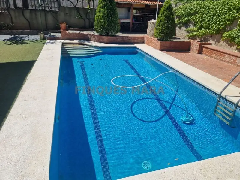 Venta Casa Luminosa Marianao Sant Boi de Llobregat