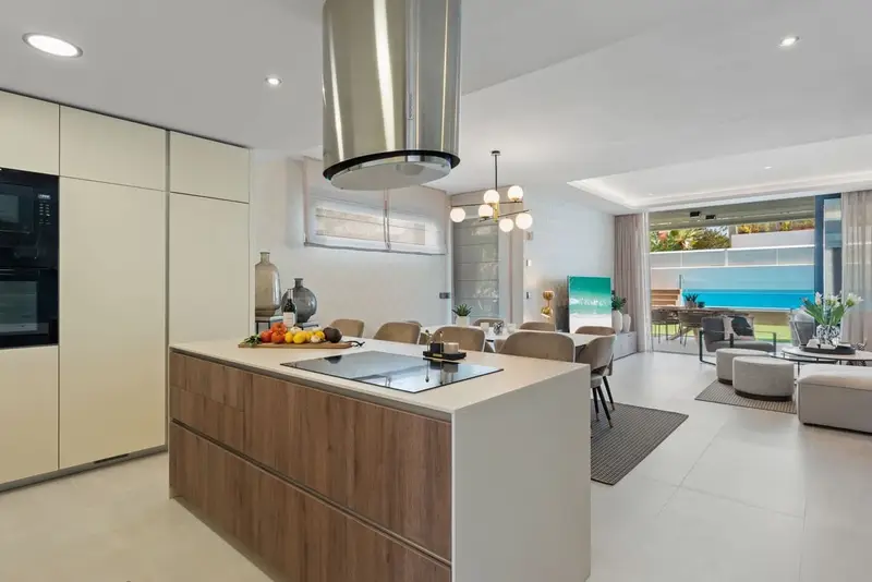 Adosada 5 Dormitorios Puerto Banus Marbella