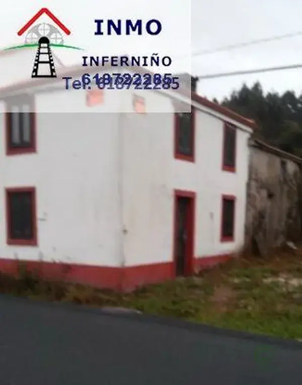 Casa en Naron con terreno 700m2 cerca de la playa