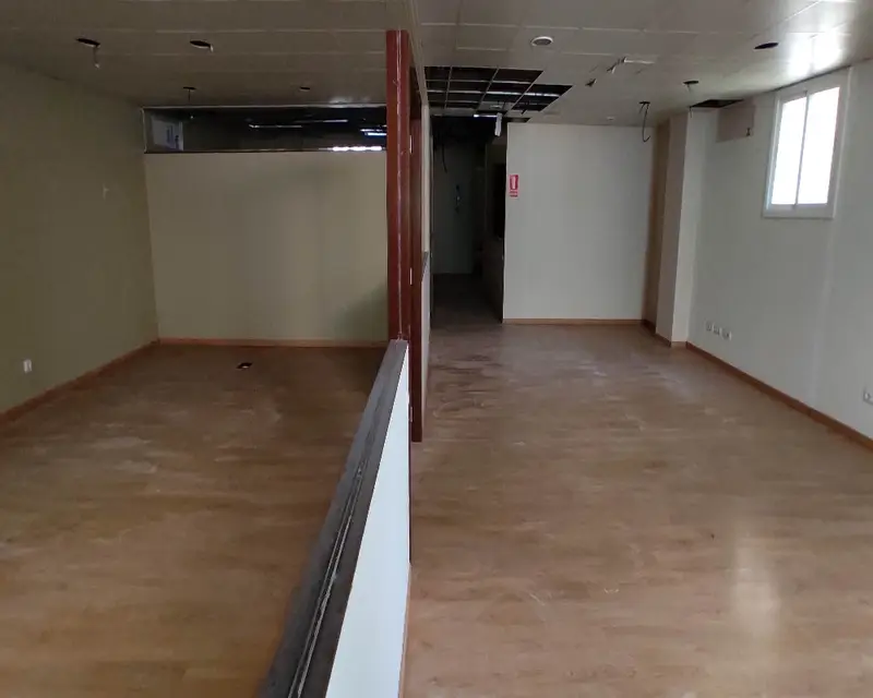 Local de 197.58 m² en Premià de Mar