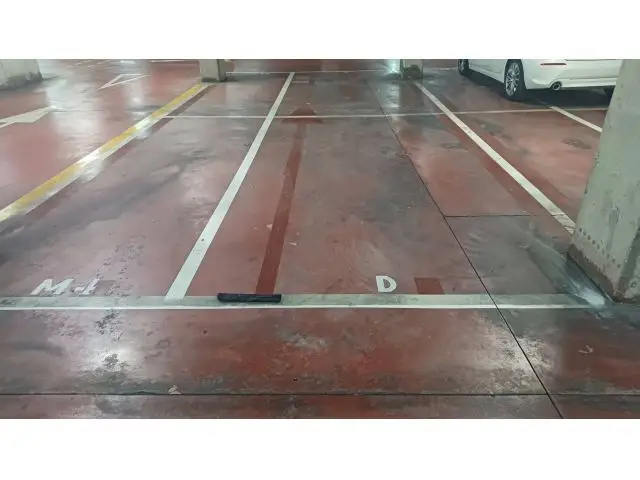 Plaza Parking La Farga Hospitalet Aparcamiento Seguro