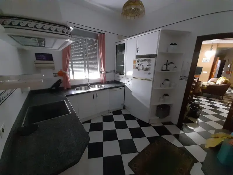 Venta Piso con Terraza en Pilas 3 habitaciones 2 baños