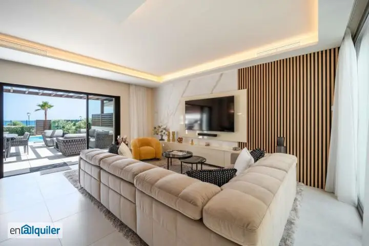 Casa en Primera Linea de Playa Nueva Milla de Oro