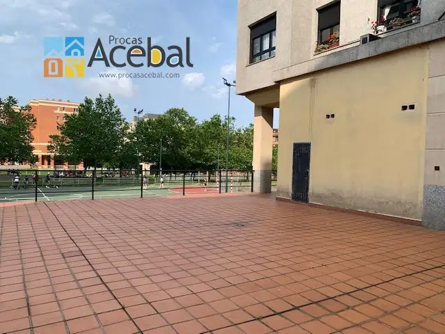 Venta Local Comercial Contrueces Sur Gijon 84m2