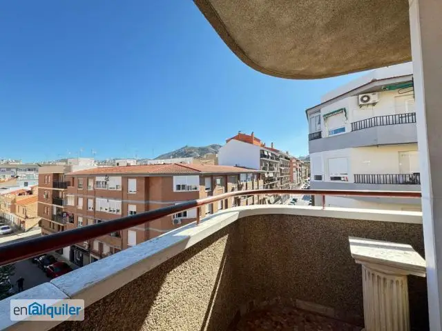 Alquiler piso 4 habitaciones Petrer trastero amueblado