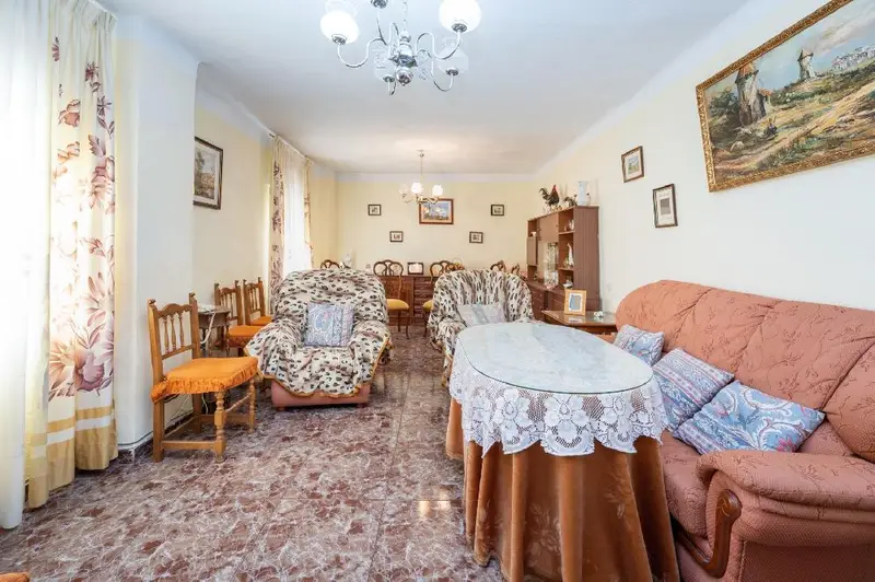 Venta Casa con Terraza en Cozvijar Ideal Vivienda o Turismo Rural