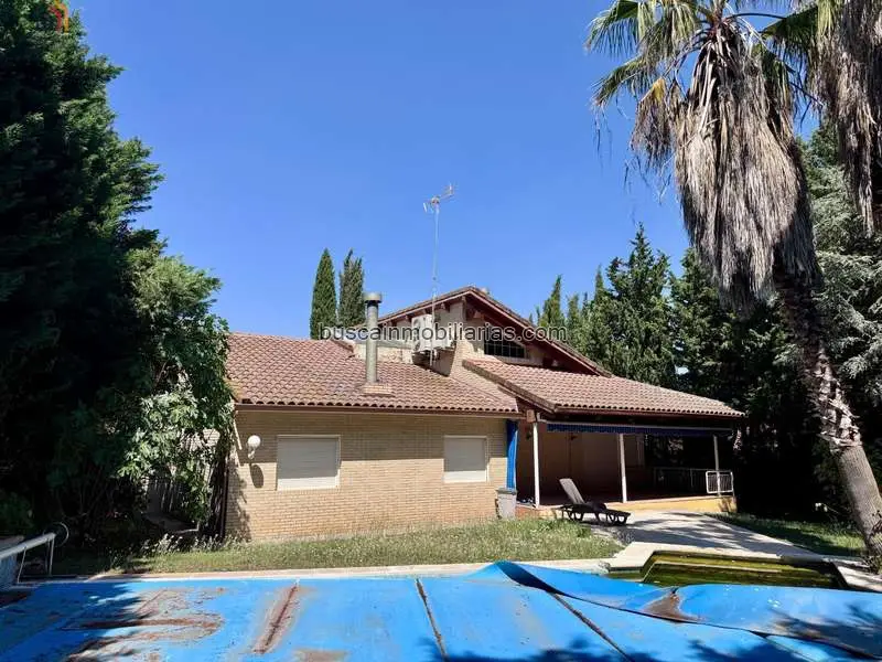 Chalet en Venta Zuera 4 Dormitorios Piscina Bodega