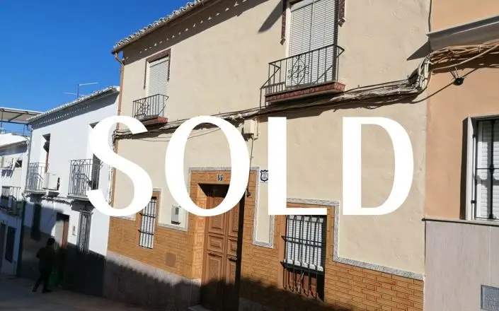 Casa de 5 Dormitorios en Rute Cerca de Malaga