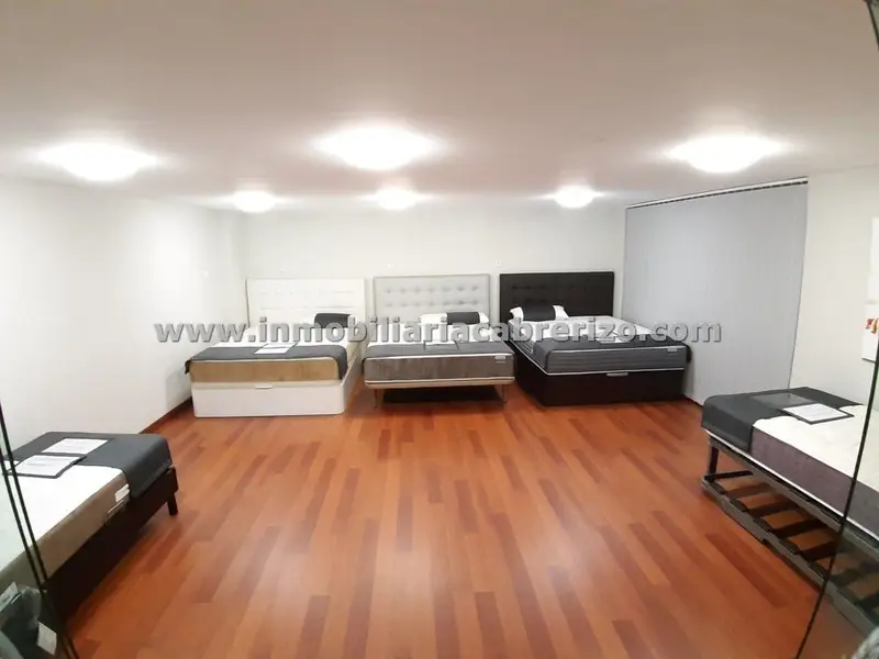 Venta Local Comercial 396m2 Club Deportivo Logroño