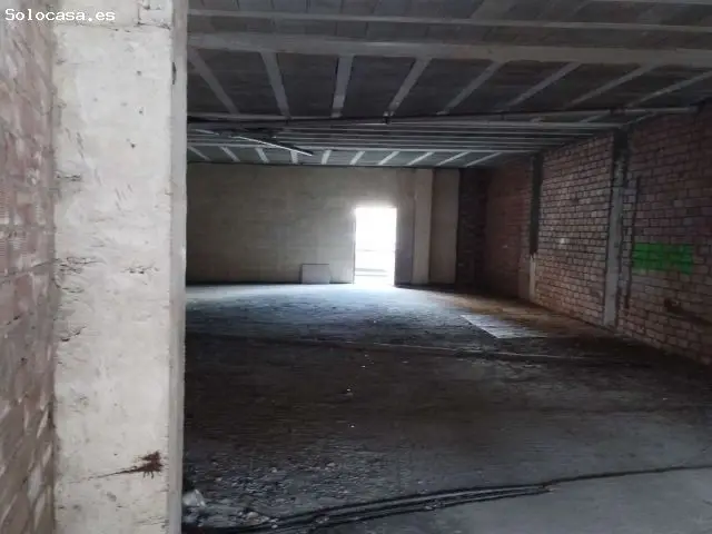 Gran Local Comercial en Fene 131m2 con Terraza