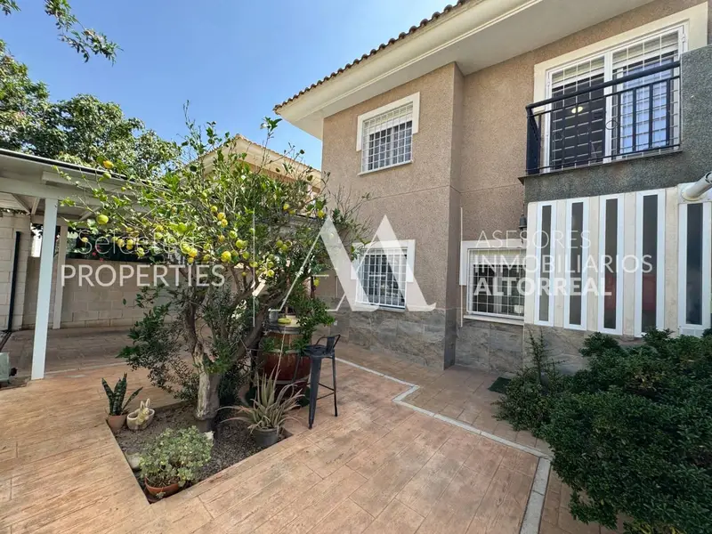Chalet Pareado Reformado en Altorreal Molina de Segura