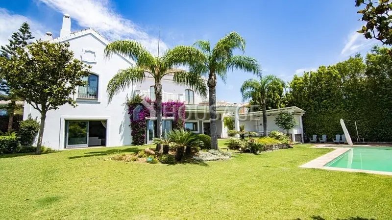 Villa en Venta San Pedro Alcántara Marbella Cerca de Puerto Banús