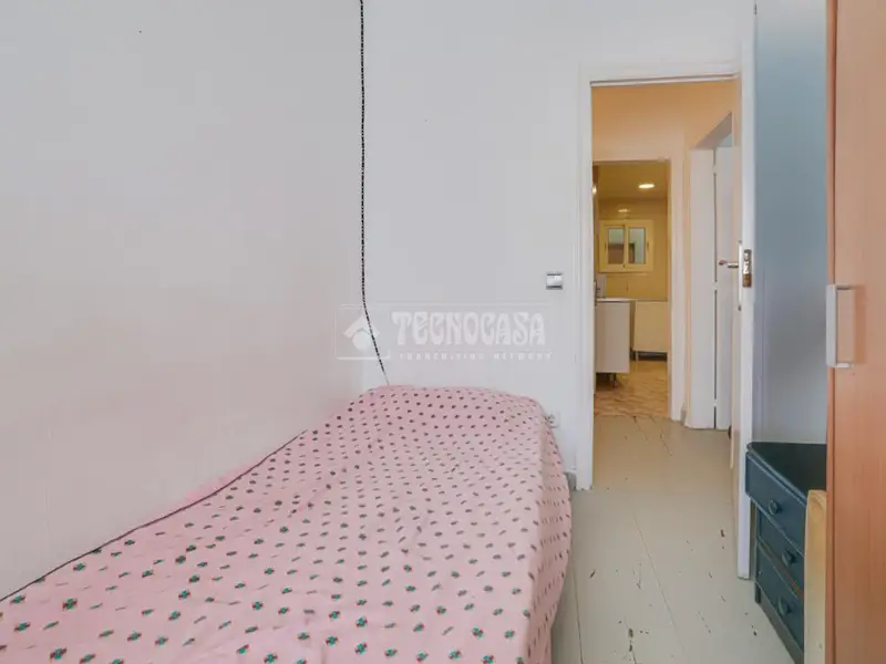Piso en venta en Rubí - 3 habitaciones - cerca Maristas