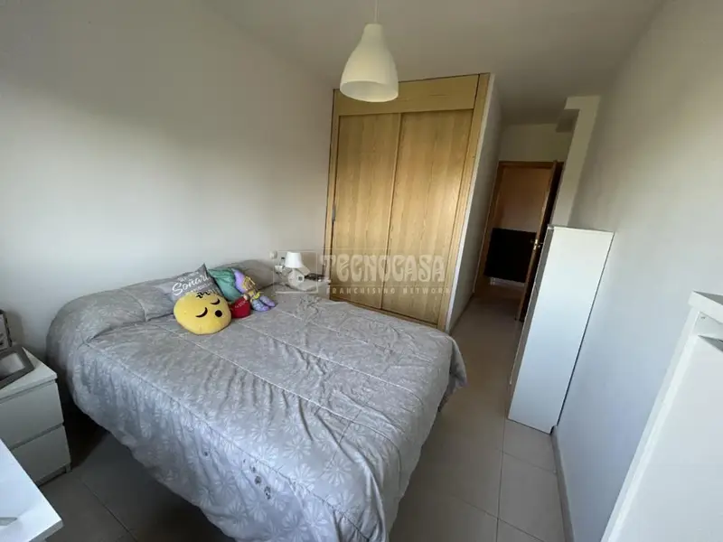 Piso en venta en Loeches: 165m², 3 dormitorios, 2 baños, aire acondicionado