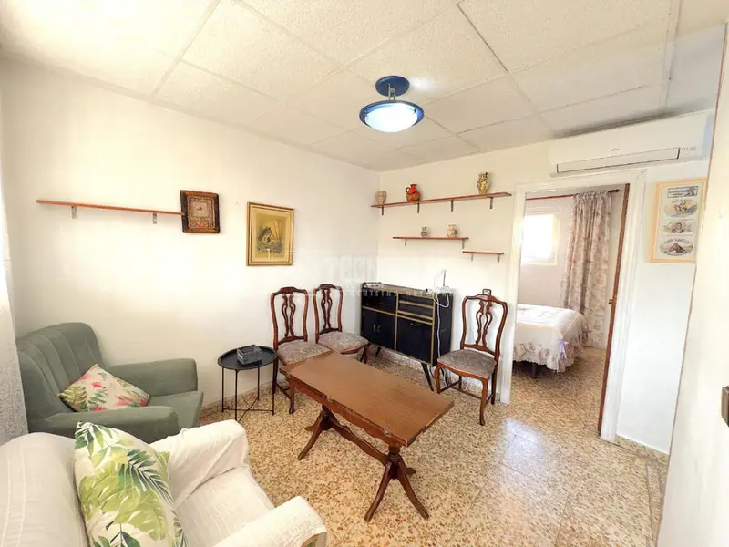 Piso en Venta Centro Cuenca 2 Dormitorios Aire Acondicionado