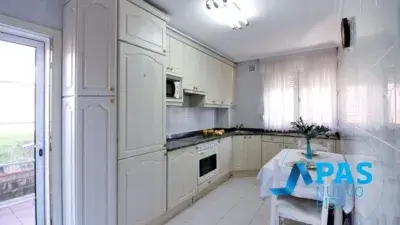 Chalet Pareado en Muriedas 4 habitaciones 4 baños Jardin Privado
