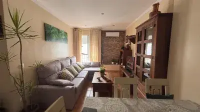 Apartamento Reformado en Centro Ideal Vivienda e Inversion