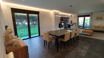Chalet Pareado de Lujo en Pozuelo de Alarcón