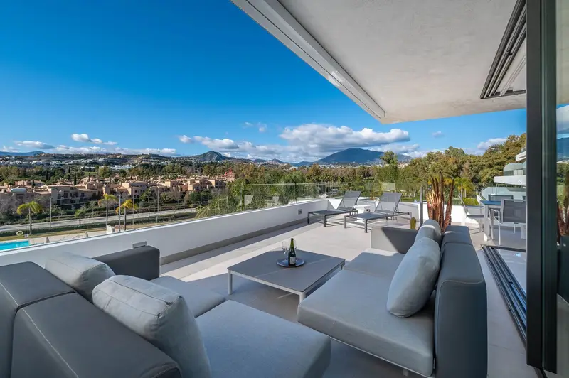 Apartamento 3 Dormitorios Atalaya Isdabe Estepona Lujo Golf Playa