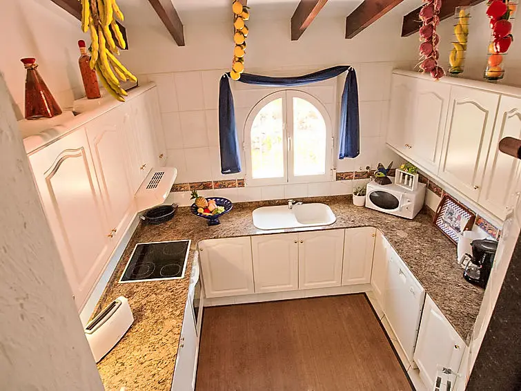 Casa-Villa de 3 Dormitorios alquiler Pegó, España