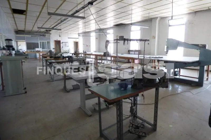 Nave Industrial en Alquiler Igualada 2800m2