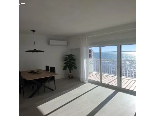 Apartamento en Puerto Santa Pola con Vistas al Mar