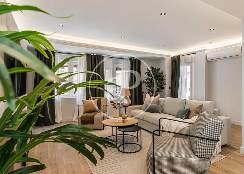 Atico en venta en Ibiza Madrid - Reformado y amueblado