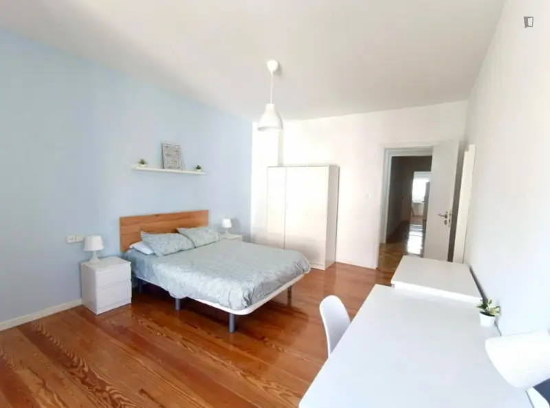 Habitacion Doble con Balcon en Piso Compartido para Estudiantes y Trabajadores