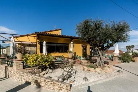 Casa con Restaurante en Cerdanyola del Vallès