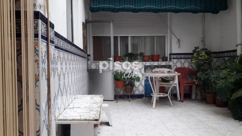 Casa en venta en Calle Semicentro, Número 0