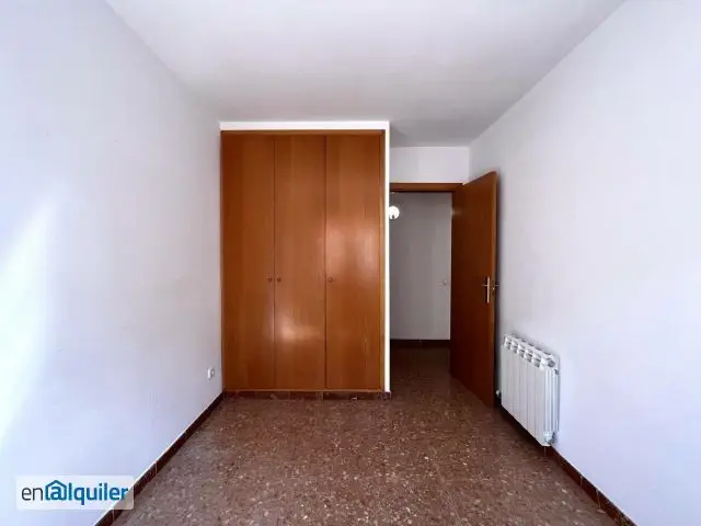 Alquiler Piso 3 habitaciones Garaje Ascensor Zona Residencial