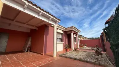 Chalet en venta en Vega del Golf (Guadacorte Norte)