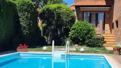 Chalet unifamiliar en venta en Calle de los Mallos de Riglos