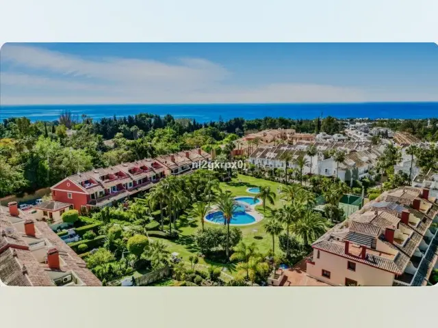 Adosado 5 Dormitorios Lujo Altos Puente Romano Marbella