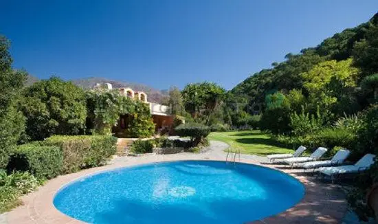Venta Villa con terraza en Casares