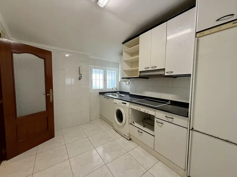 Piso en venta Barakaldo Paseo Fueros 2 habitaciones 68m2