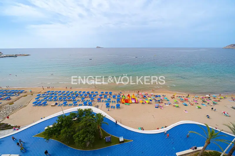 Apartamento en Benidorm Playa Poniente Primera Linea de Mar